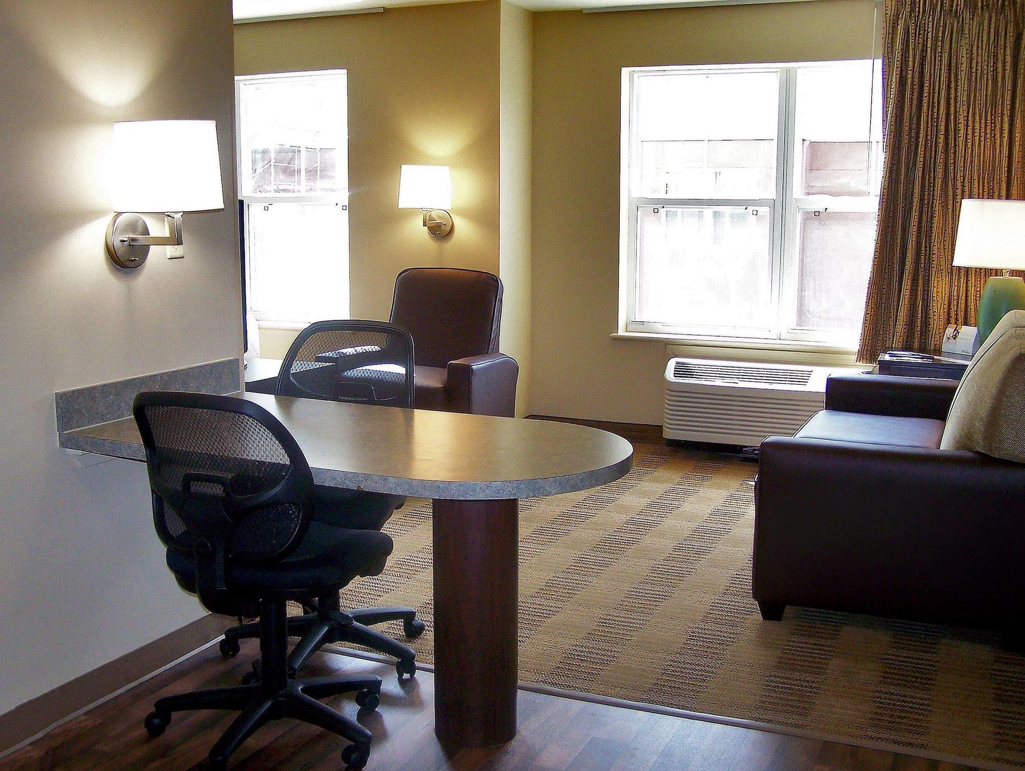 Sonesta Simply Suites Stafford Exterior photo