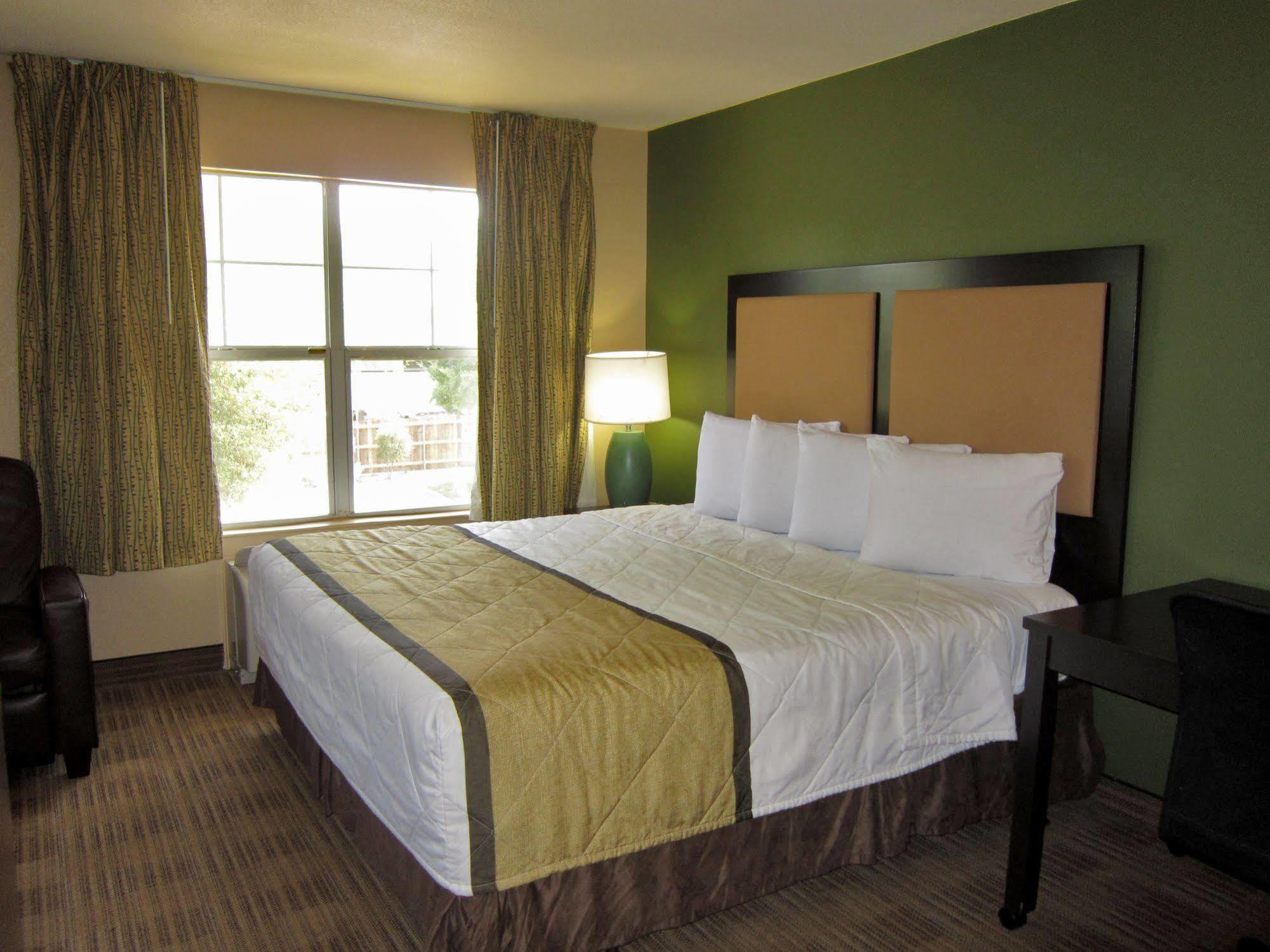 Sonesta Simply Suites Stafford Exterior photo